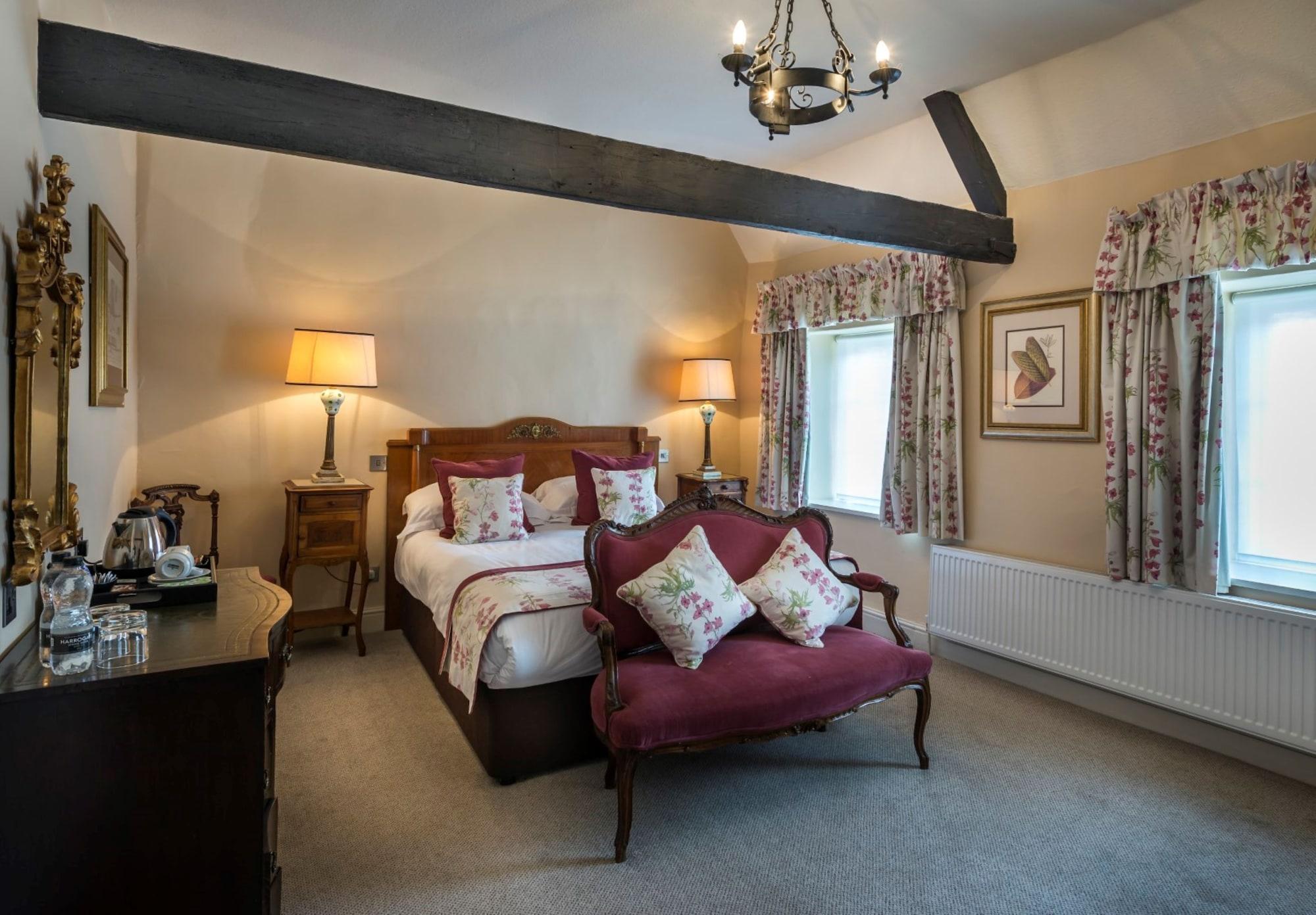 The Talbot Hotel, Oundle , Near Peterborough Bagian luar foto